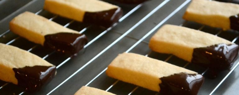 chococolate dipped short bread