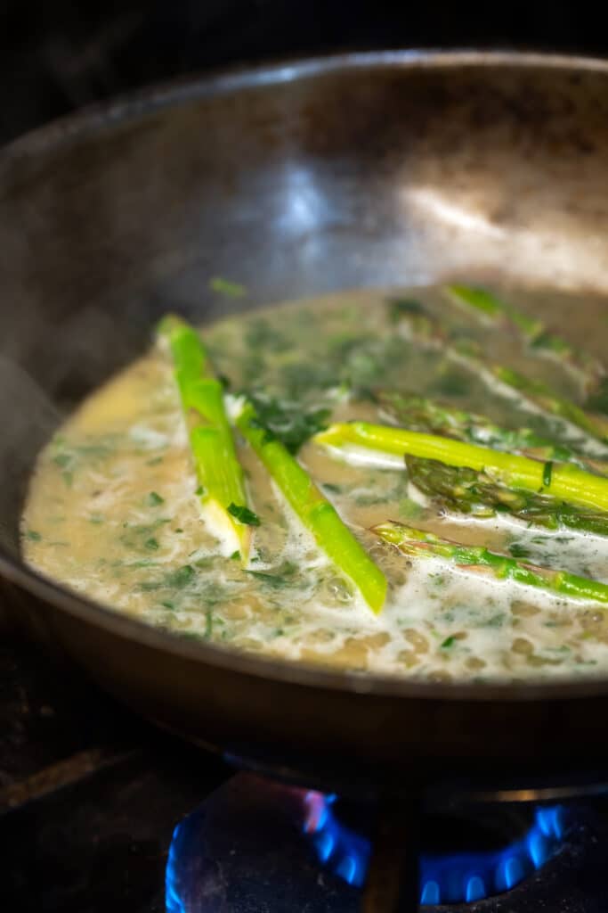 asparagus cooking